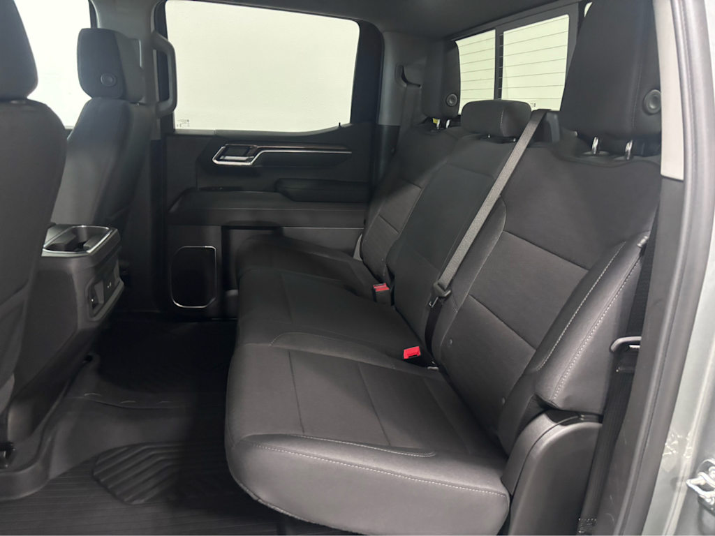 Thumbnail: 2026 Chevrolet Silverado 1500 - 9
