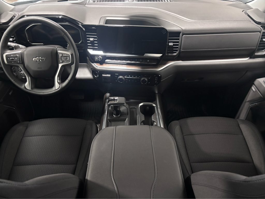 Thumbnail: 2026 Chevrolet Silverado 1500 - 2