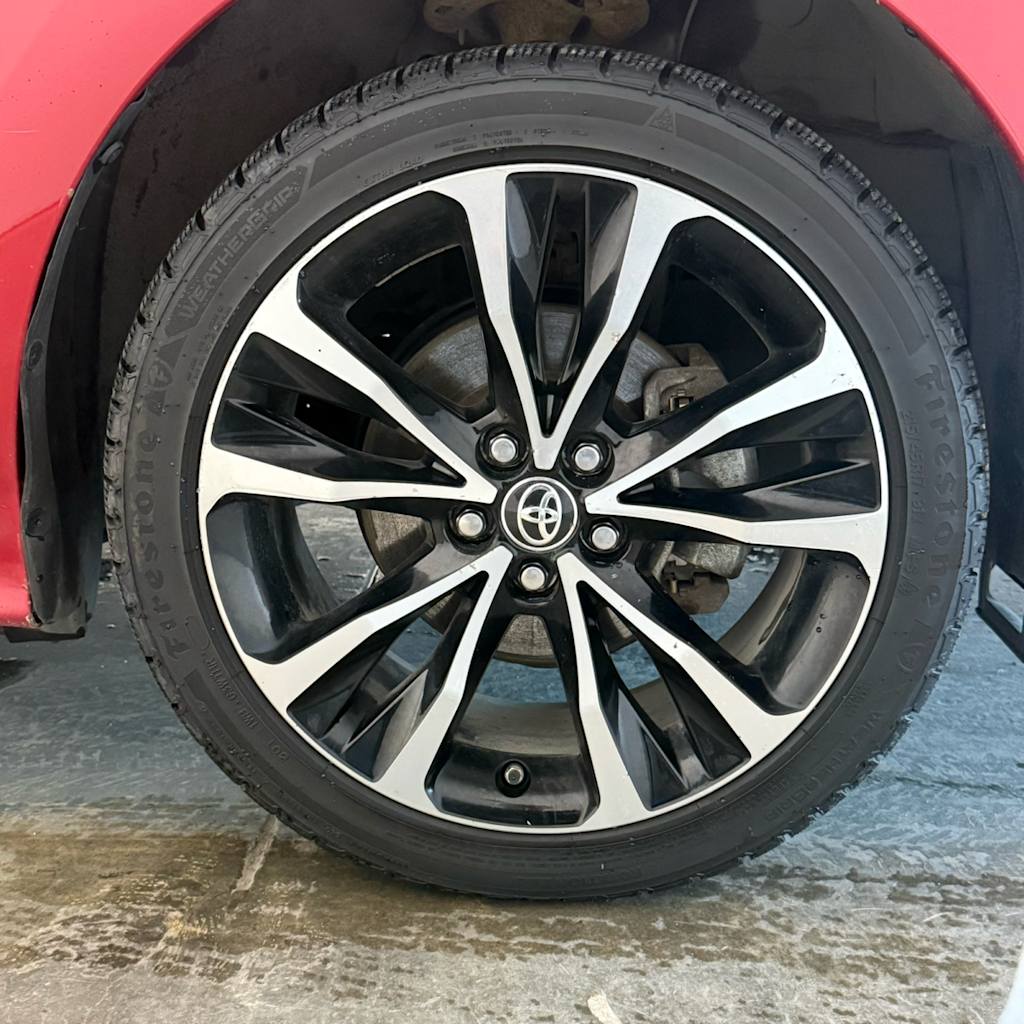 Thumbnail: 2015 Toyota Corolla - 18