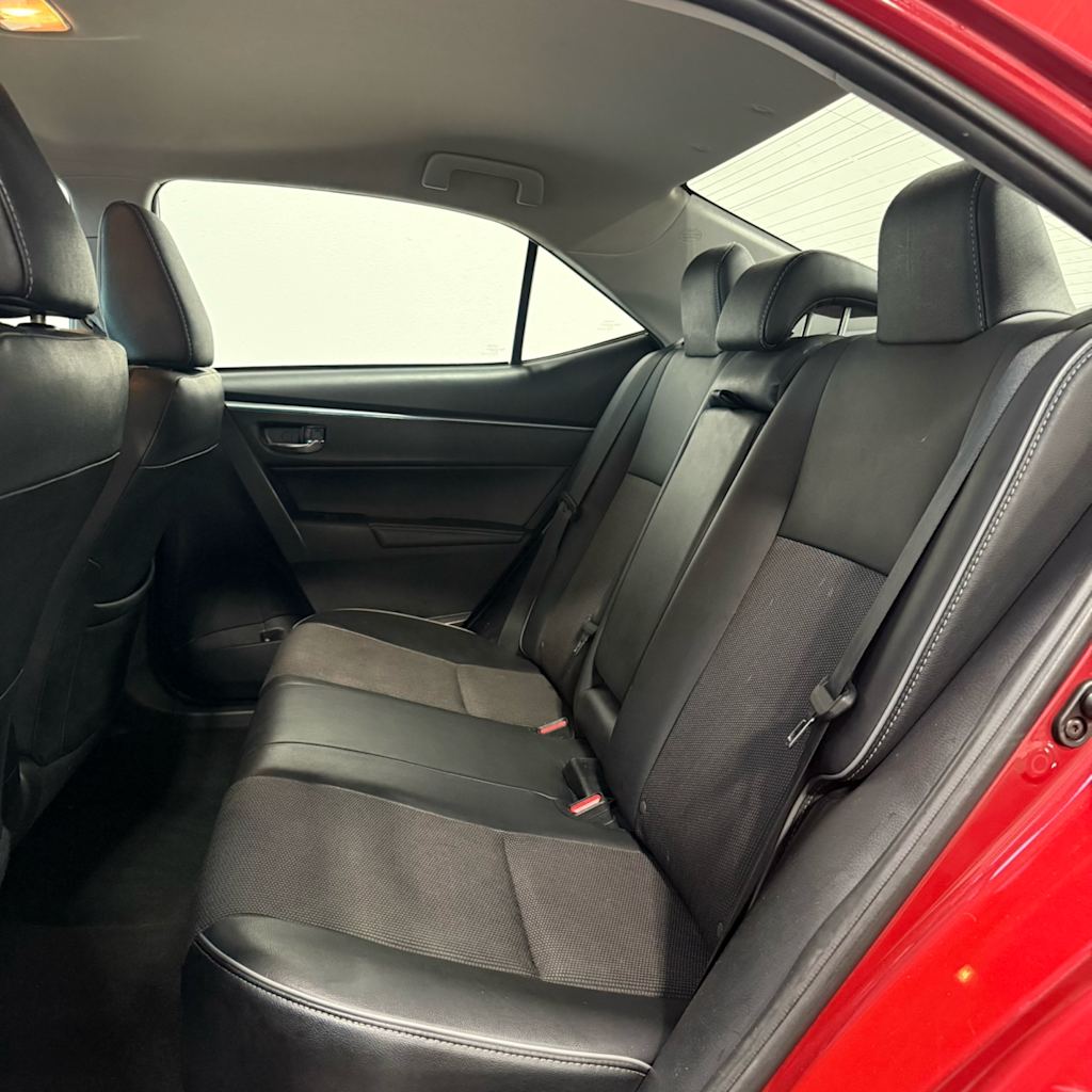 Thumbnail: 2015 Toyota Corolla - 10