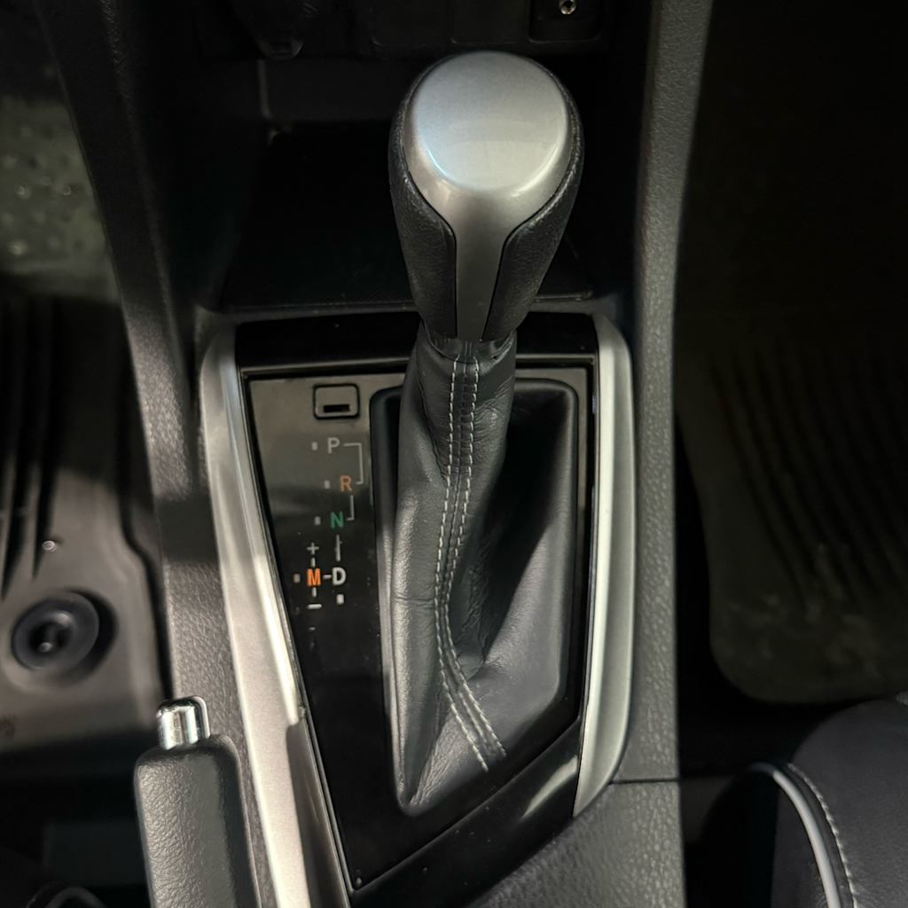 Thumbnail: 2015 Toyota Corolla - 25