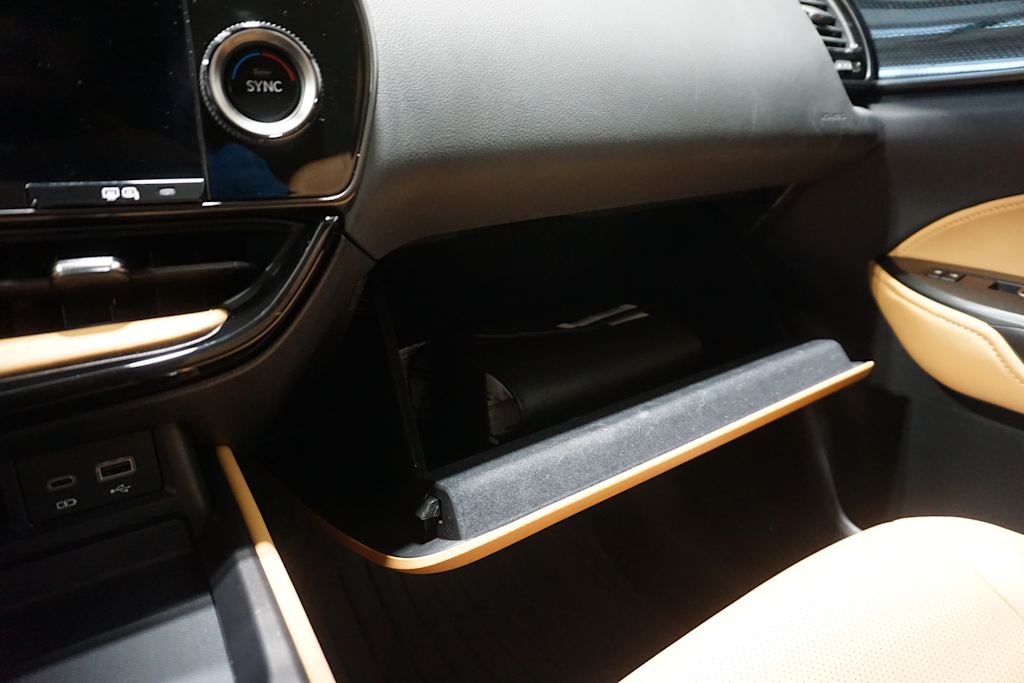 Thumbnail: 2025 Lexus ES - 17