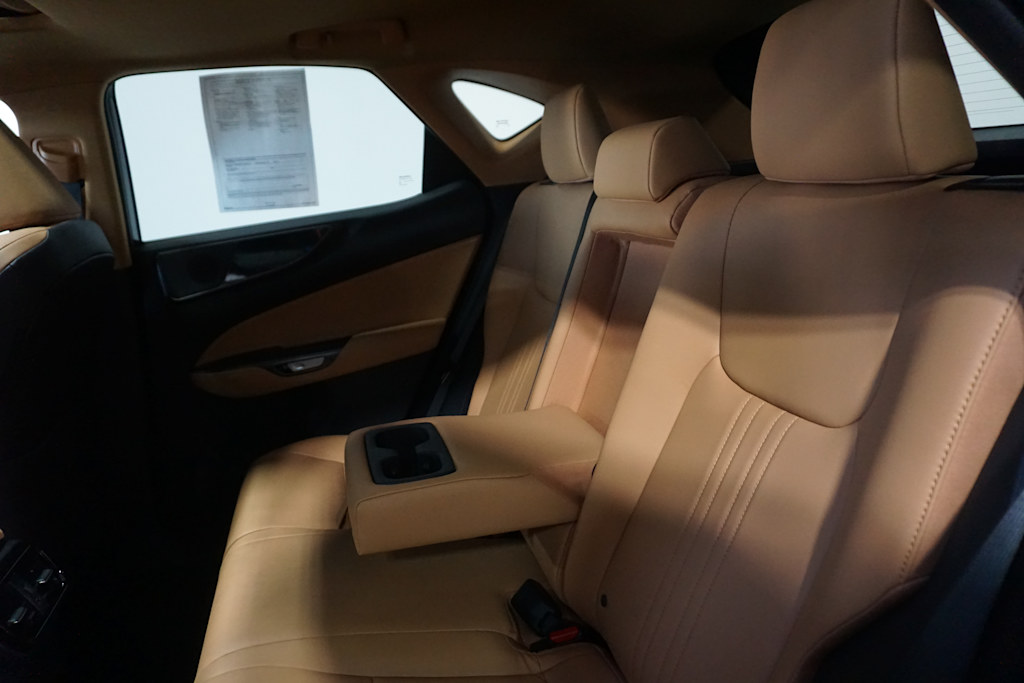 Thumbnail: 2025 Lexus ES - 9