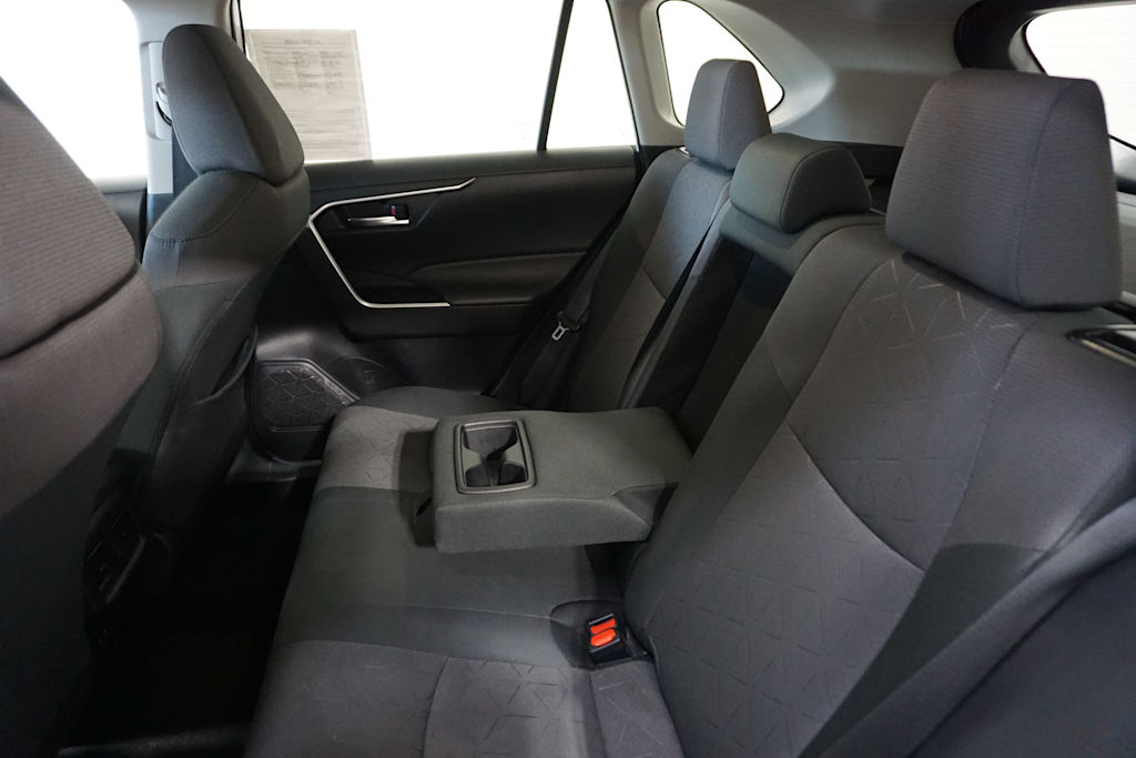 Thumbnail: 2024 Toyota RAV4 - 20