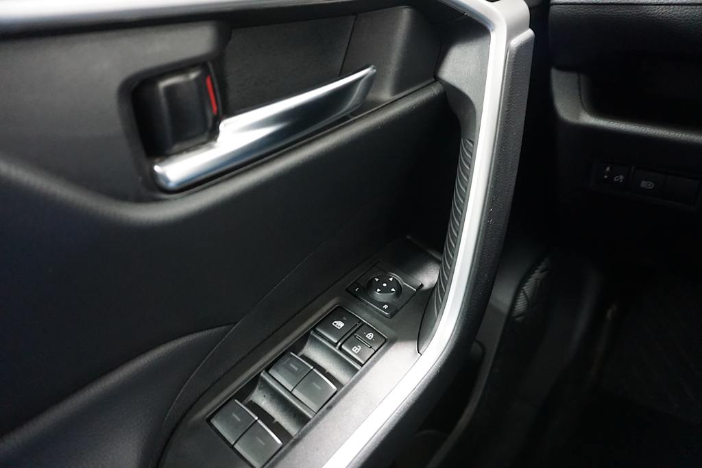 Thumbnail: 2024 Toyota RAV4 - 25