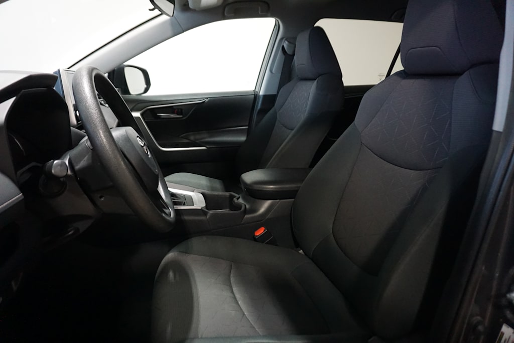 Thumbnail: 2024 Toyota RAV4 - 8