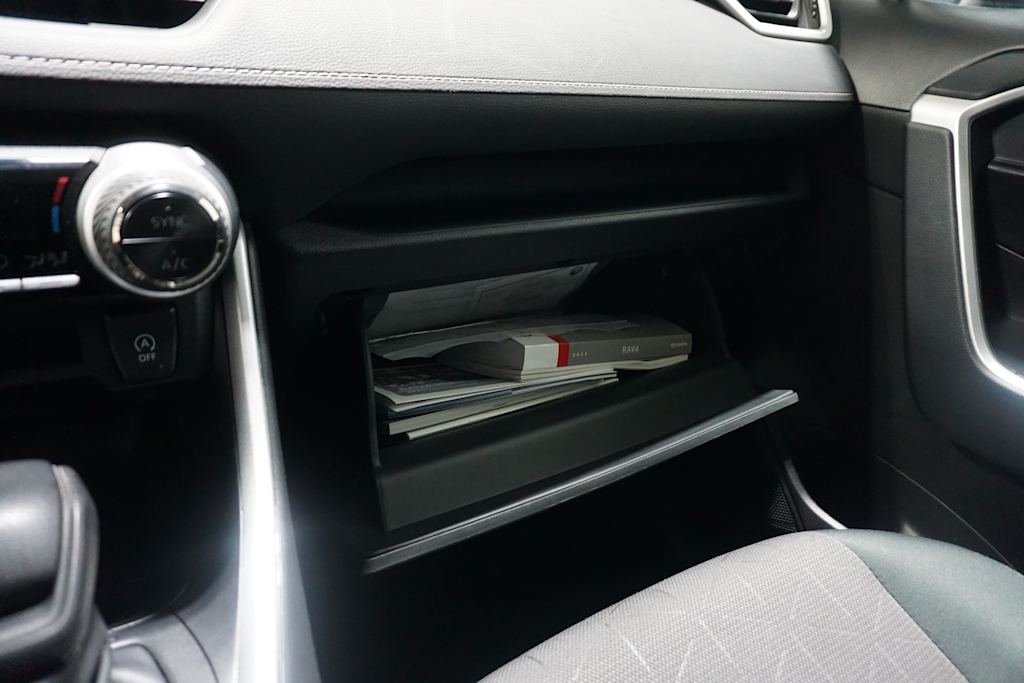 Thumbnail: 2024 Toyota RAV4 - 21