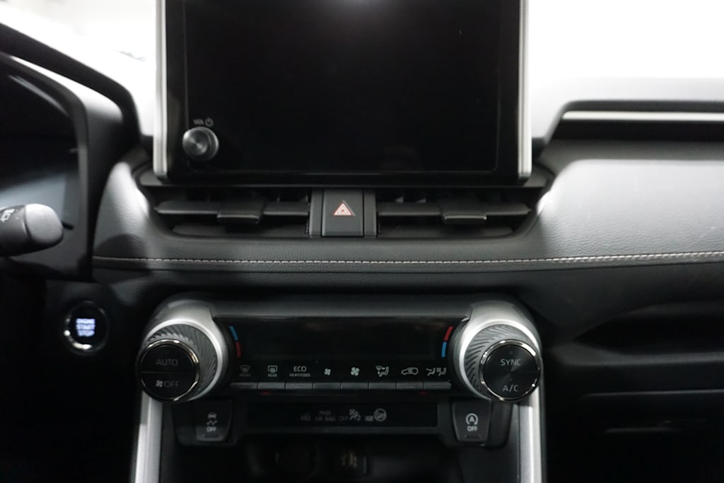 Thumbnail: 2024 Toyota RAV4 - 9