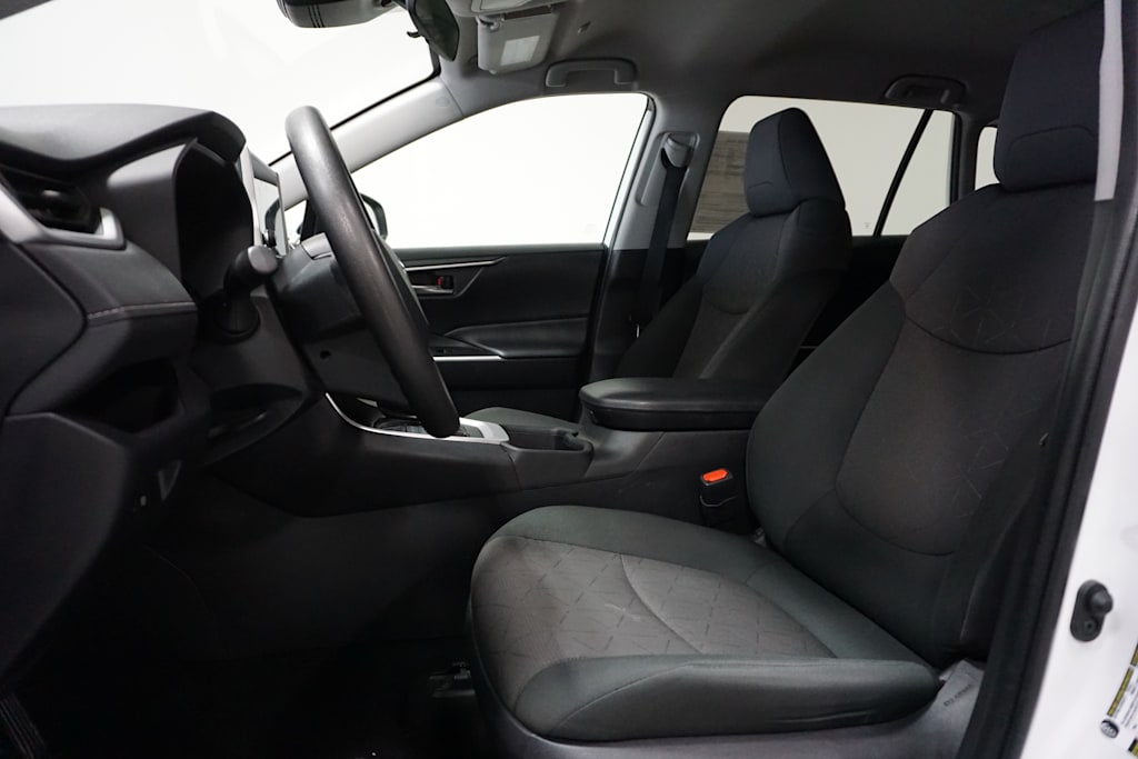 Thumbnail: 2024 Toyota RAV4 - 9
