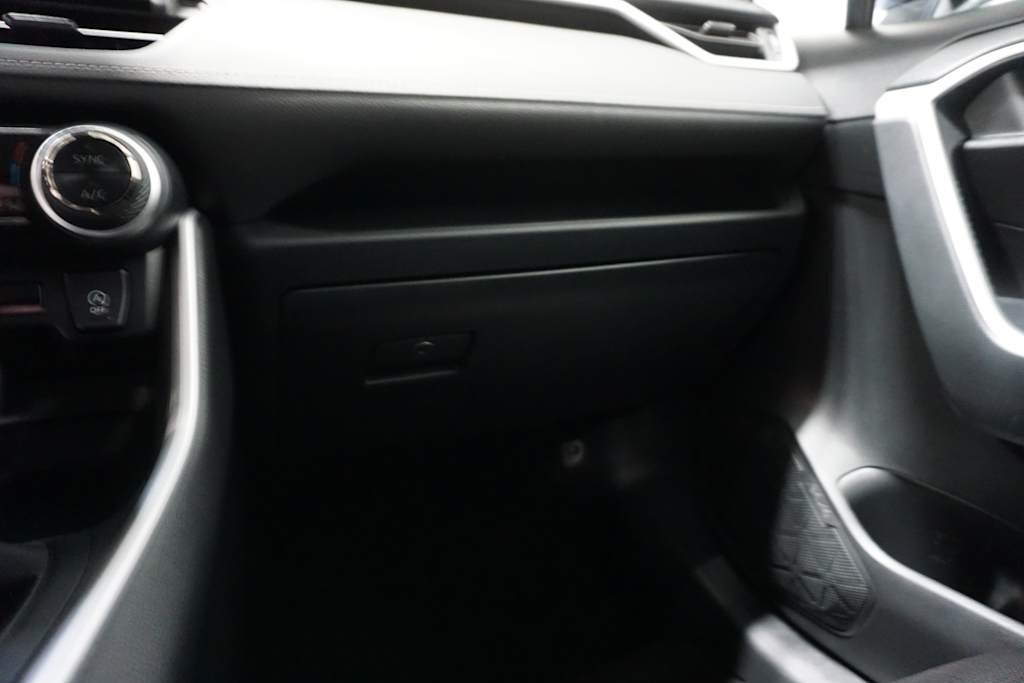 Thumbnail: 2024 Toyota RAV4 - 21