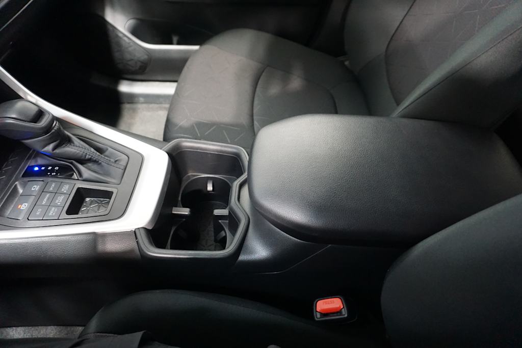 Thumbnail: 2024 Toyota RAV4 - 10