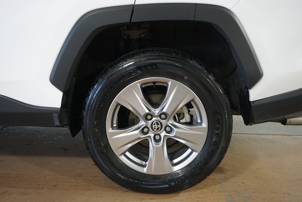 Thumbnail: 2024 Toyota RAV4 - 16