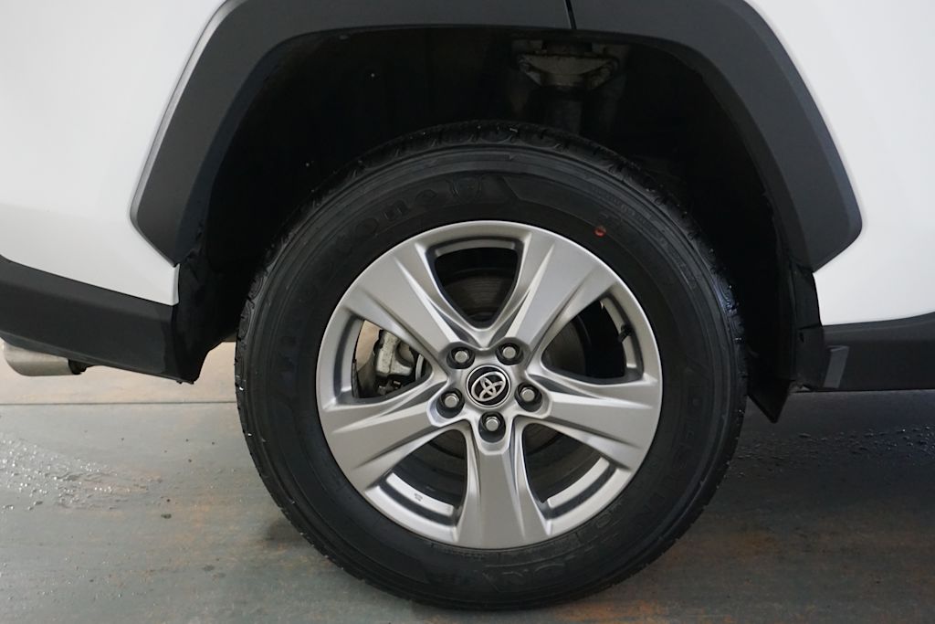 Thumbnail: 2024 Toyota RAV4 - 17