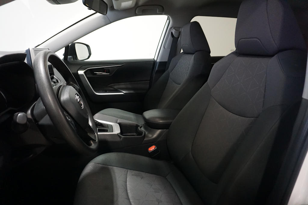 Thumbnail: 2024 Toyota RAV4 - 8