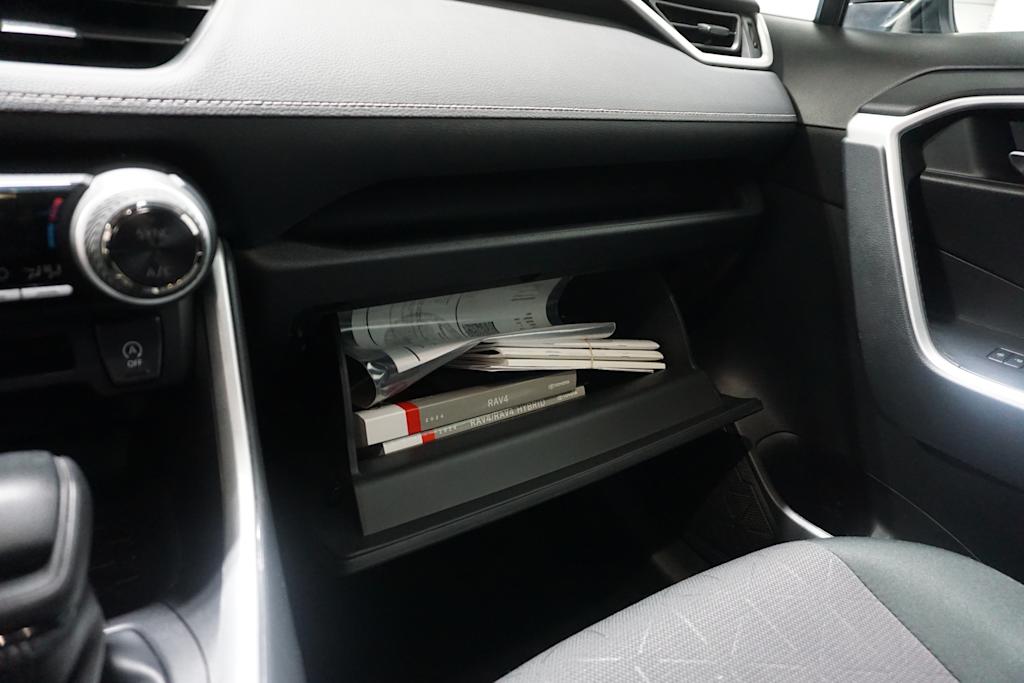 Thumbnail: 2024 Toyota RAV4 - 21