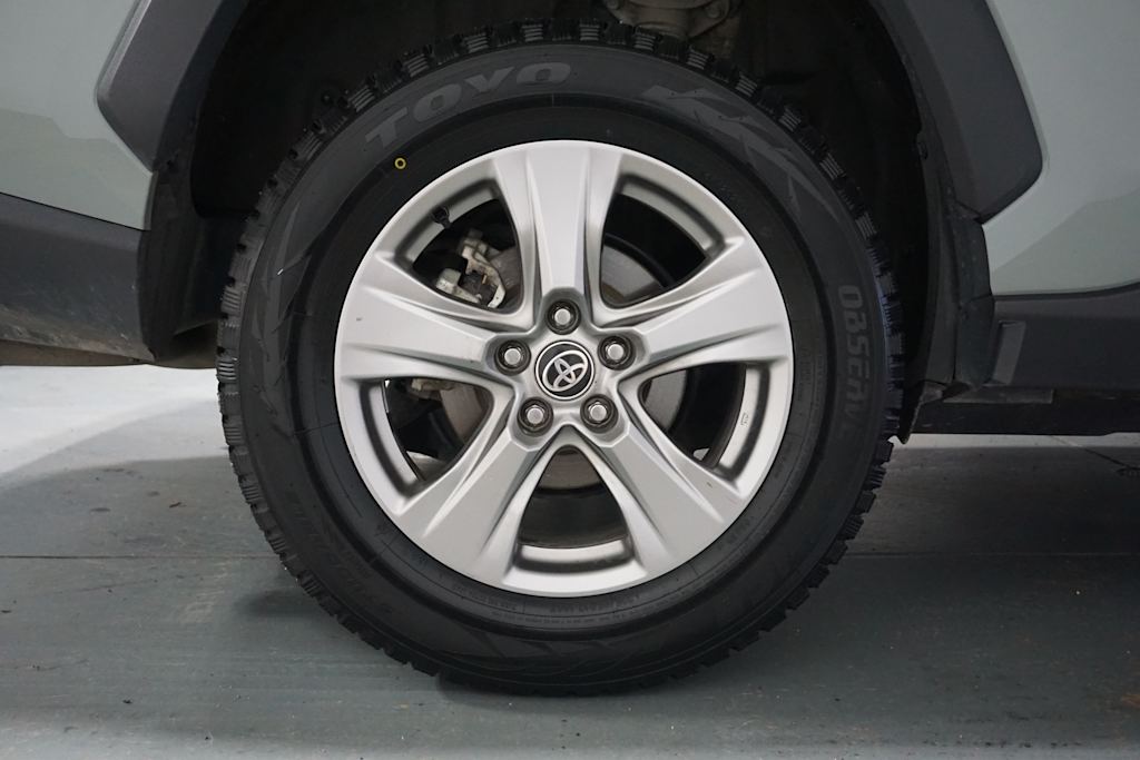 Thumbnail: 2023 Toyota RAV4 - 19