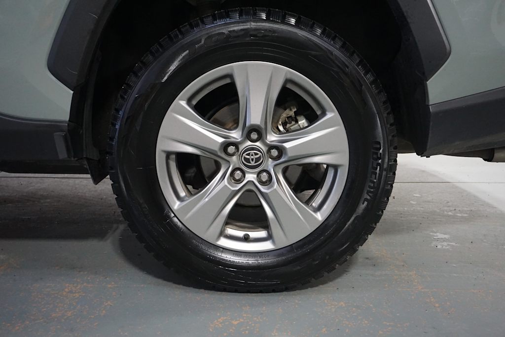 Thumbnail: 2023 Toyota RAV4 - 18