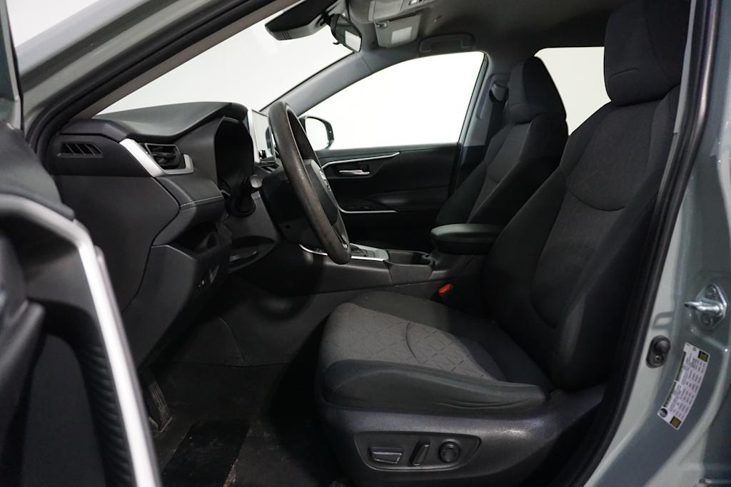 Thumbnail: 2023 Toyota RAV4 - 8