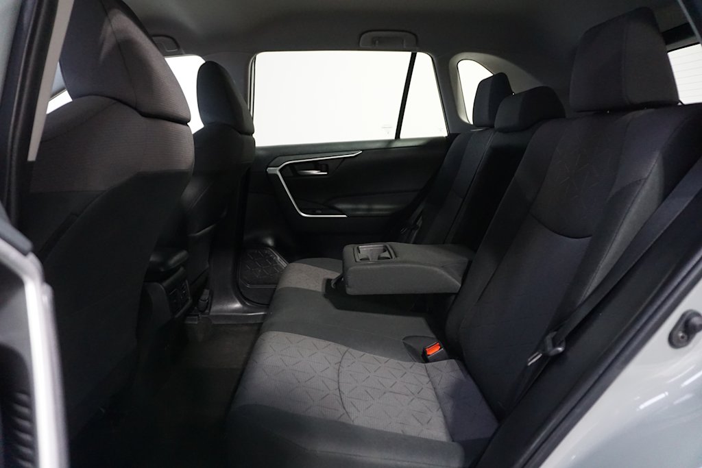 Thumbnail: 2023 Toyota RAV4 - 21