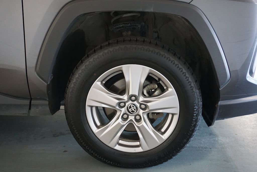 Thumbnail: 2023 Toyota RAV4 - 18