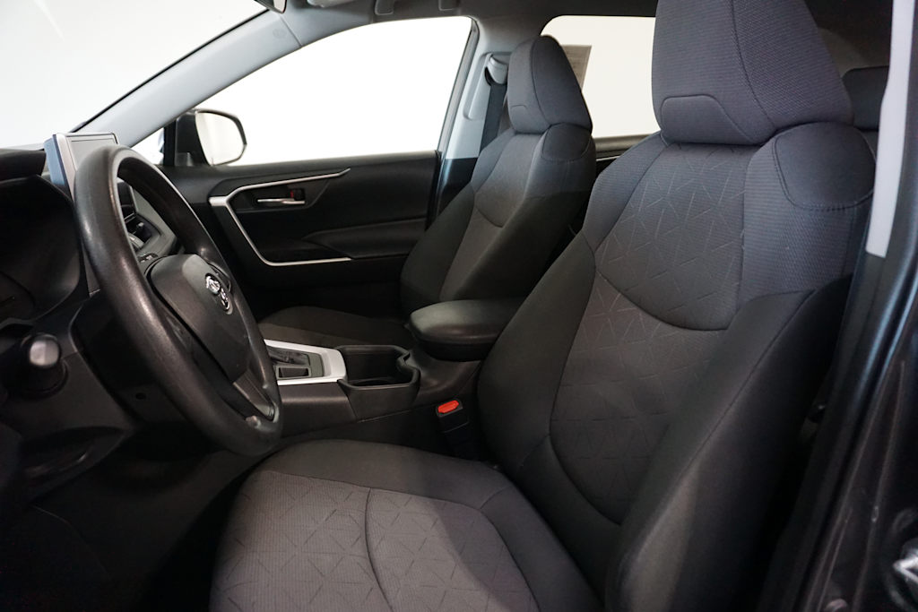 Thumbnail: 2023 Toyota RAV4 - 8