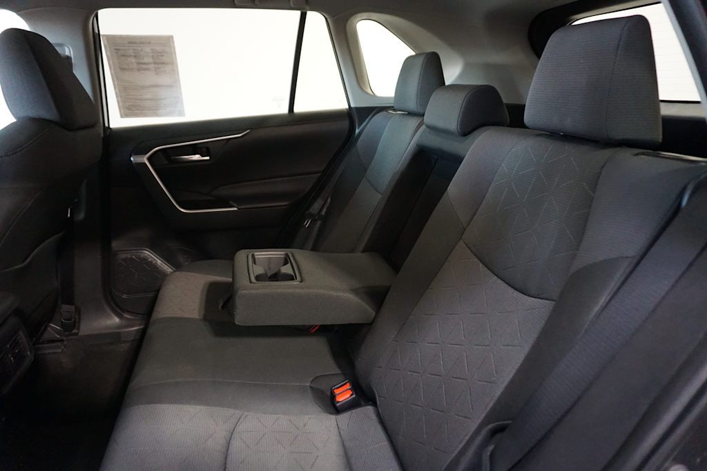 Thumbnail: 2023 Toyota RAV4 - 20