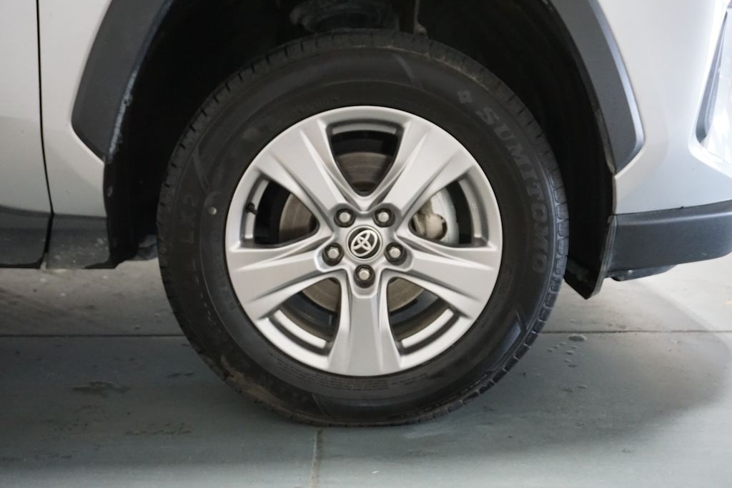 Thumbnail: 2024 Toyota RAV4 - 19