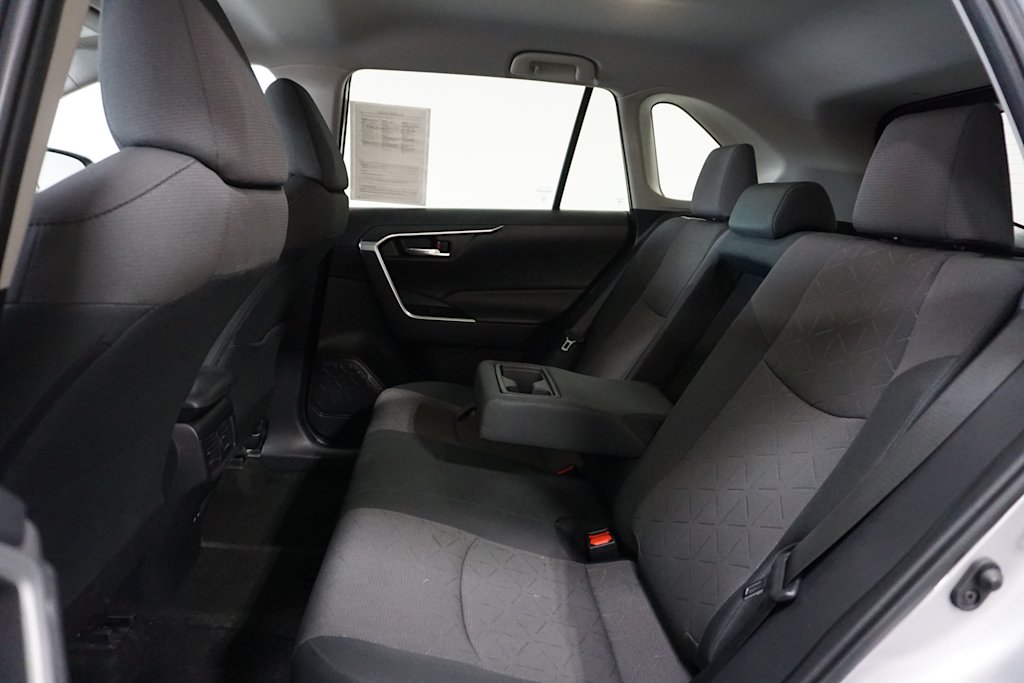 Thumbnail: 2024 Toyota RAV4 - 20