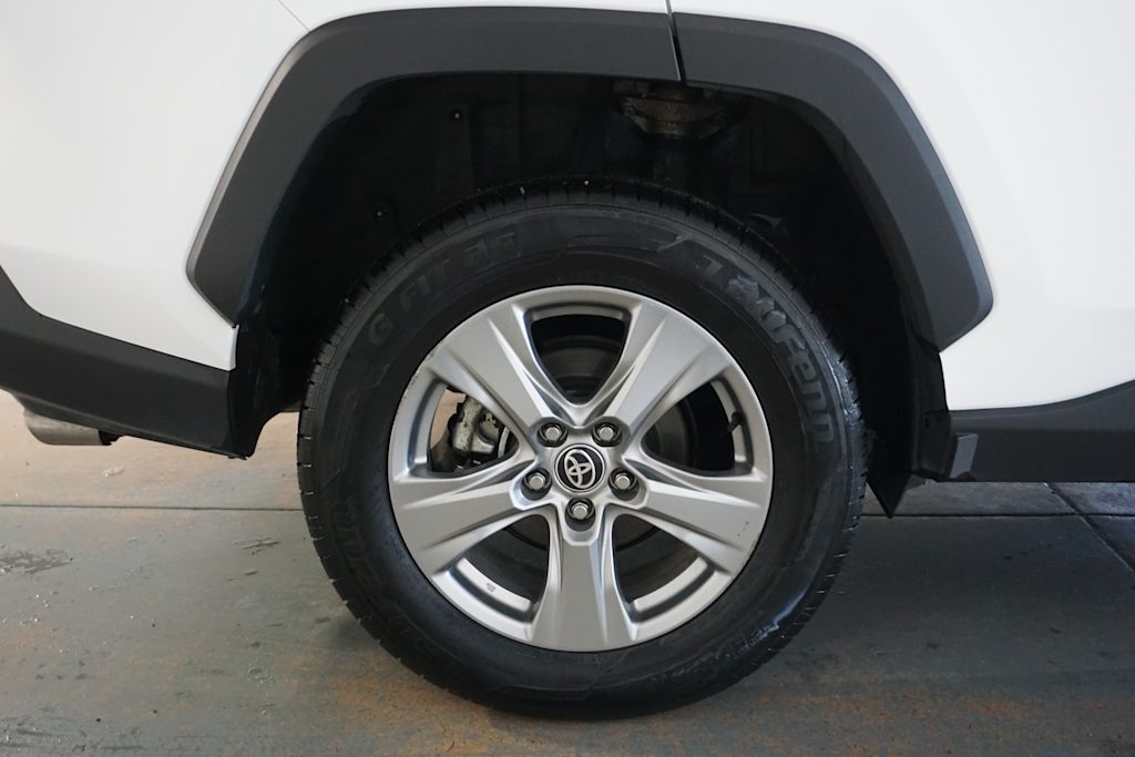 Thumbnail: 2024 Toyota RAV4 - 18