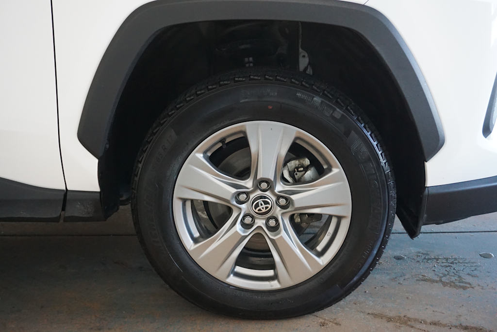 Thumbnail: 2024 Toyota RAV4 - 19