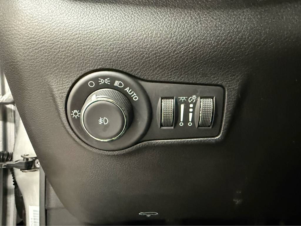 Thumbnail: 2025 Jeep Compass - 26