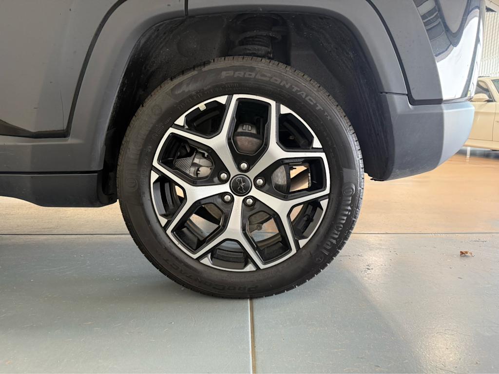 Thumbnail: 2025 Jeep Compass - 17