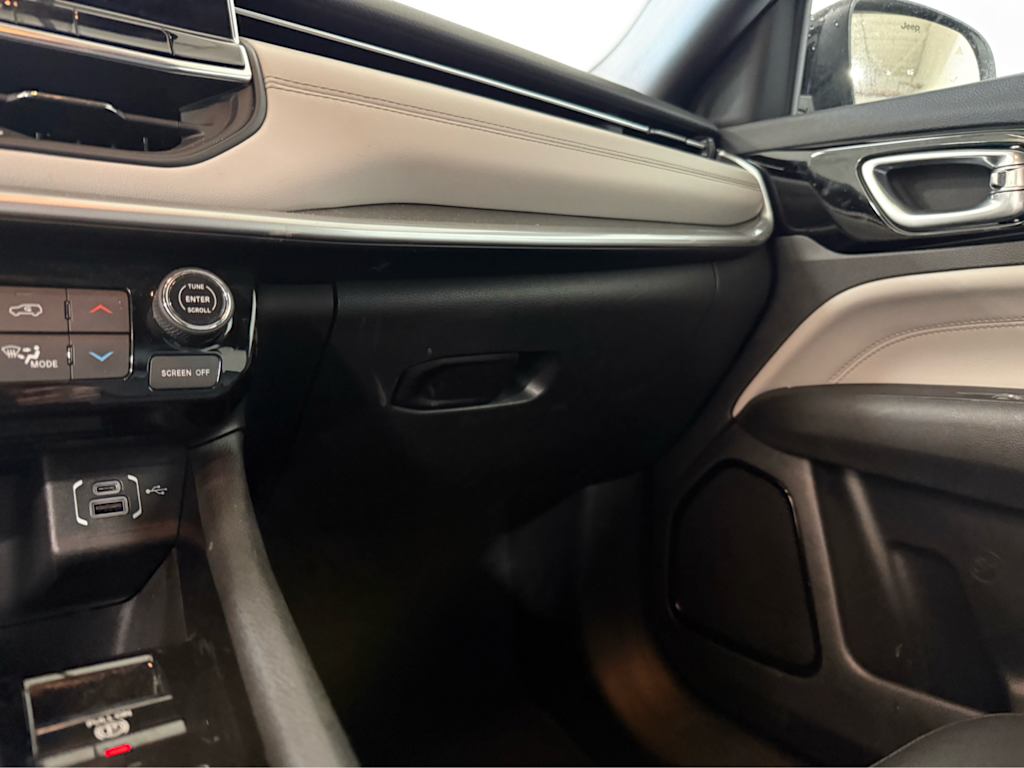 Thumbnail: 2025 Jeep Compass - 22