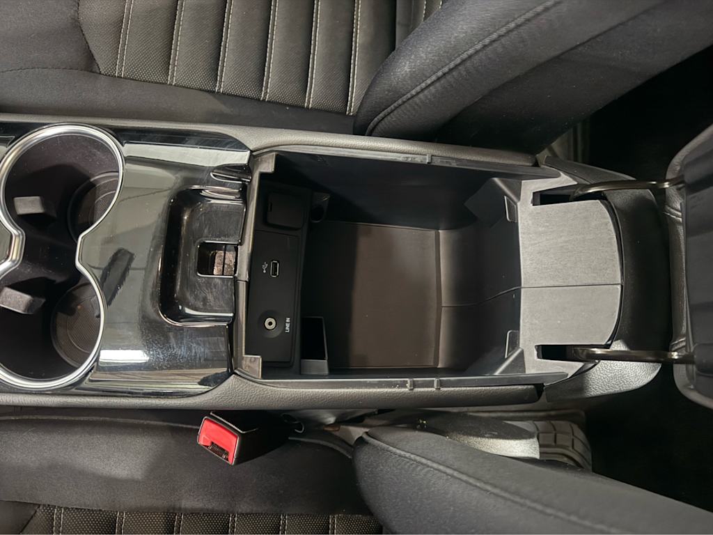 Thumbnail: 2014 Ford Fusion - 11