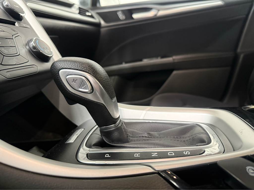Thumbnail: 2014 Ford Fusion - 25