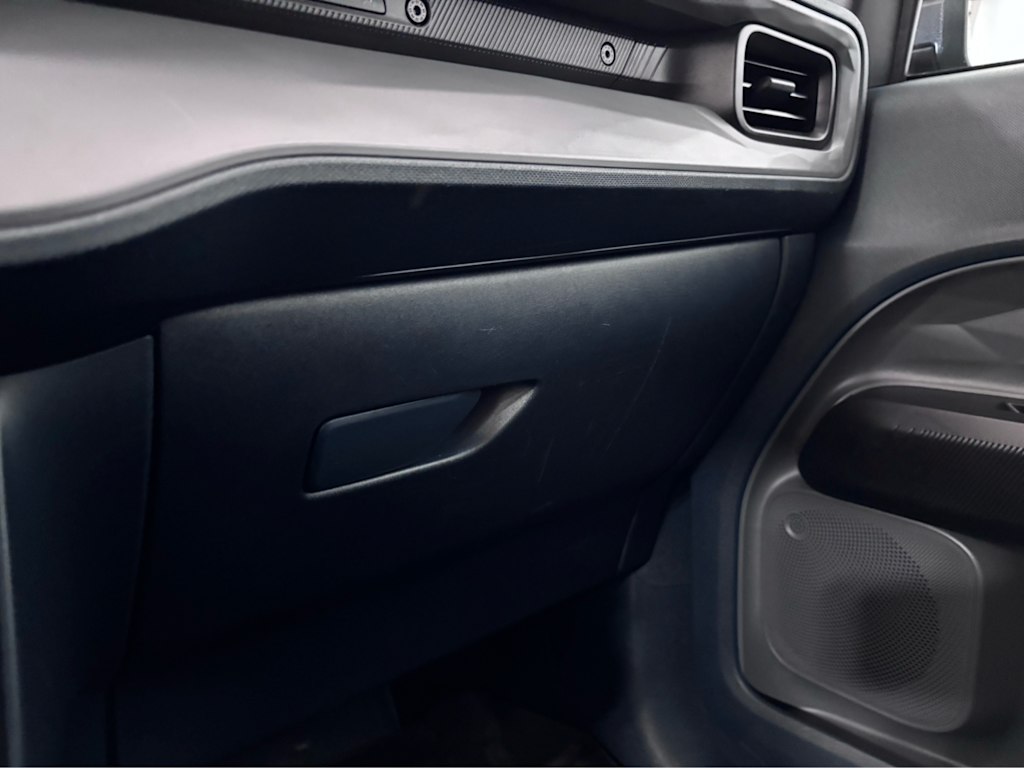 Thumbnail: 2022 Ford Maverick - 25