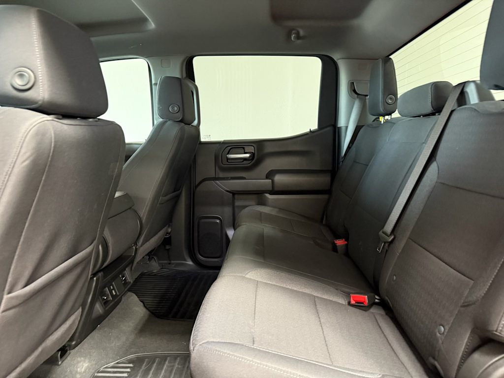Thumbnail: 2026 Chevrolet Silverado 1500 - 9