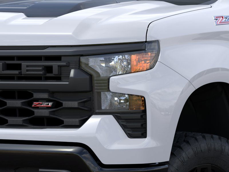 2025 Chevrolet Silverado 1500 Custom 17