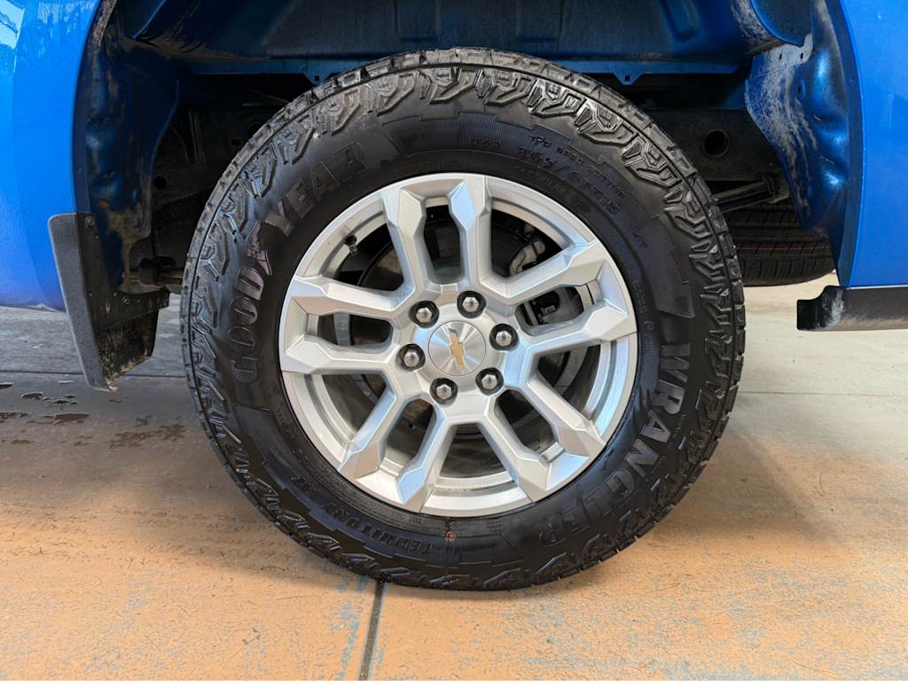 Thumbnail: 2025 Chevrolet Silverado 1500 - 5