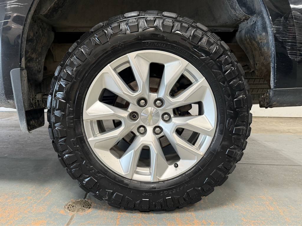 Thumbnail: 2019 Chevrolet Silverado 1500 - 17