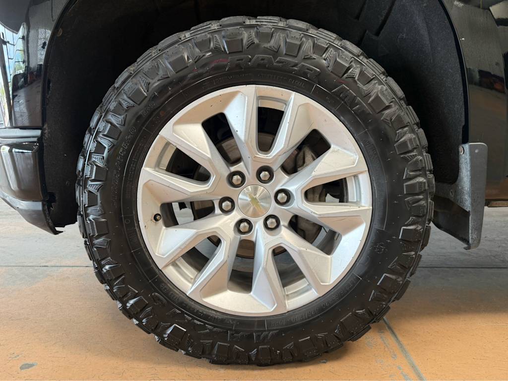 Thumbnail: 2019 Chevrolet Silverado 1500 - 5