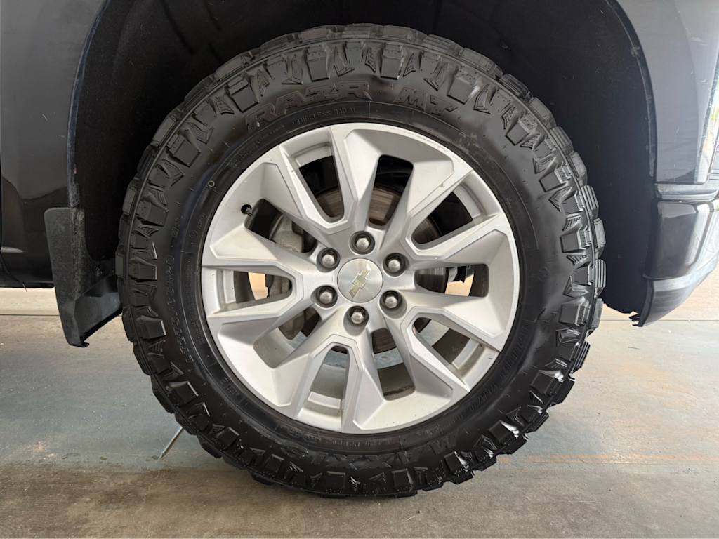 Thumbnail: 2019 Chevrolet Silverado 1500 - 19