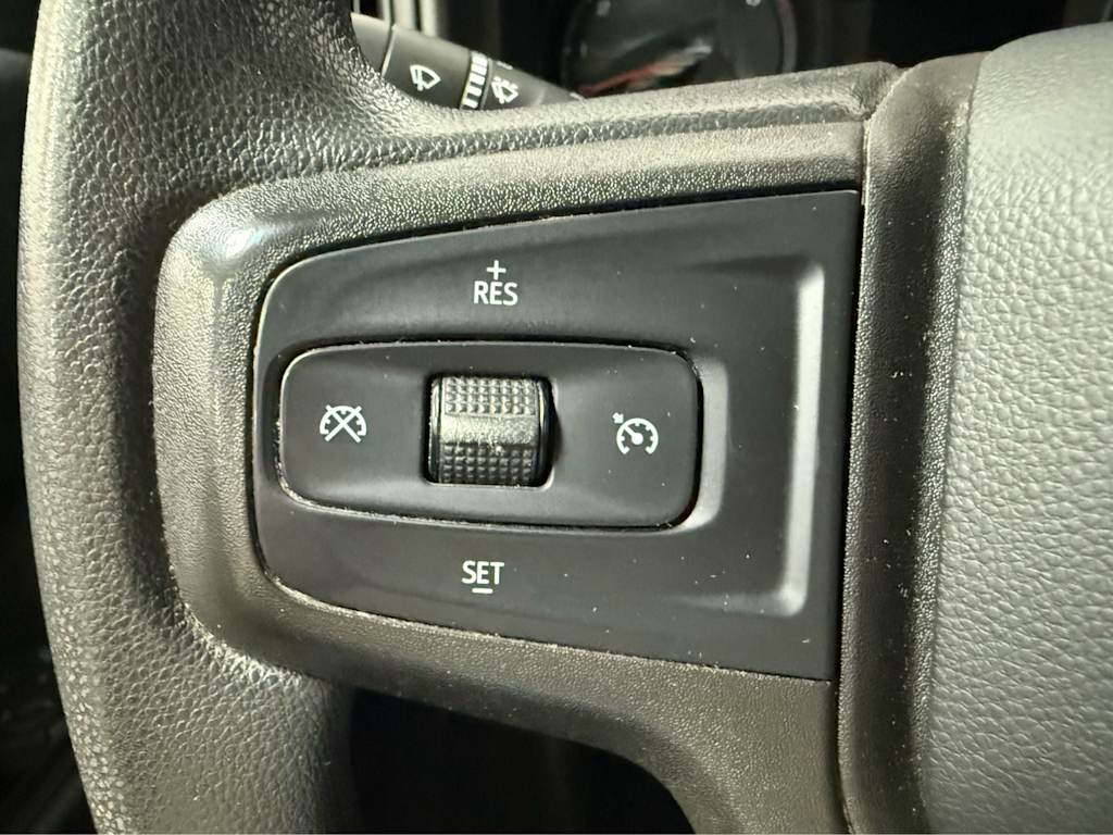 Thumbnail: 2019 Chevrolet Silverado 1500 - 21