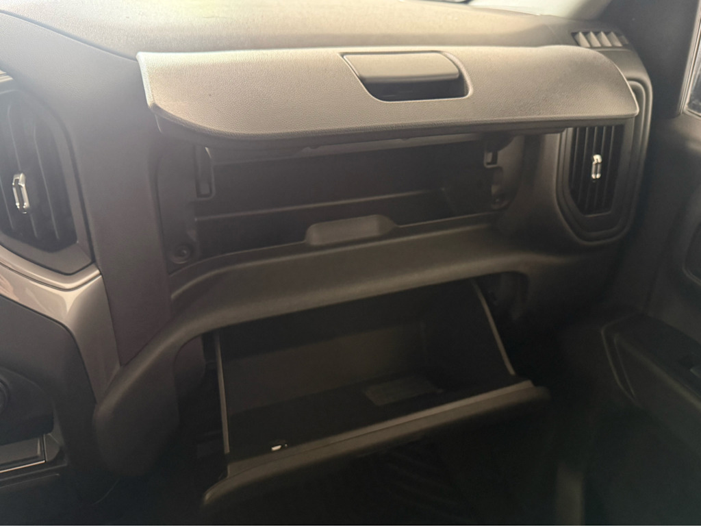 Thumbnail: 2019 Chevrolet Silverado 1500 - 23