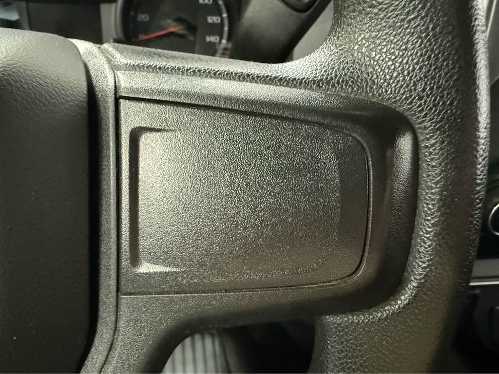 Thumbnail: 2019 Chevrolet Silverado 1500 - 22