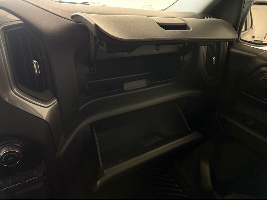 Thumbnail: 2020 Chevrolet Silverado 1500 - 23