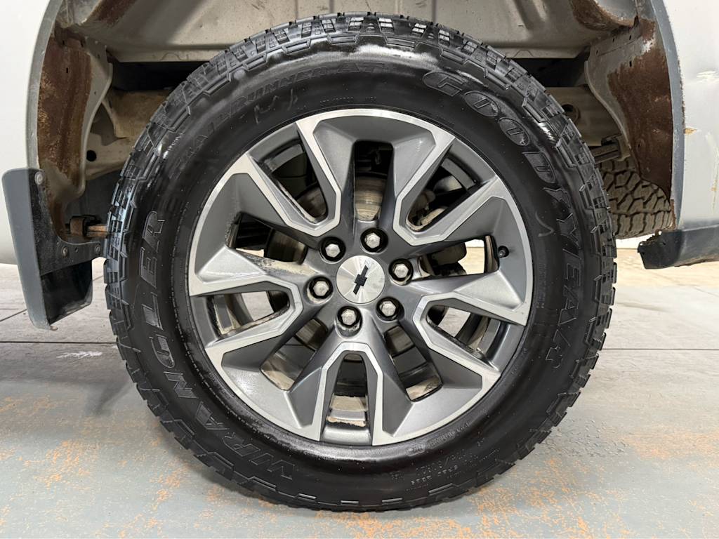 Thumbnail: 2019 Chevrolet Silverado 1500 - 16