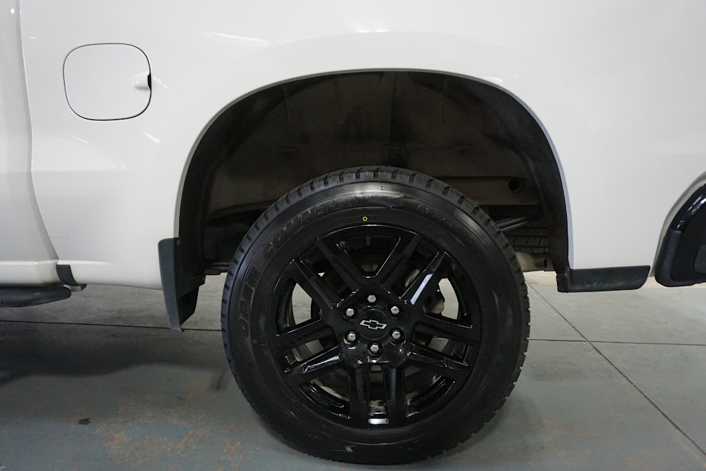 Thumbnail: 2023 Chevrolet Silverado 1500 - 18