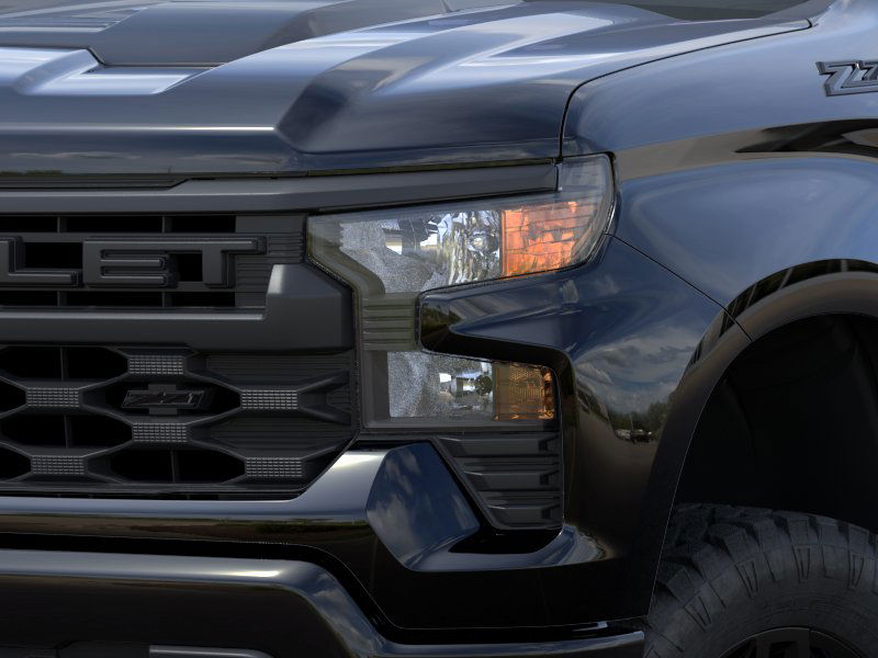 2025 Chevrolet Silverado 1500 Custom 18