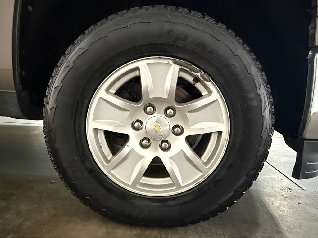 Thumbnail: 2015 Chevrolet Silverado 1500 - 20